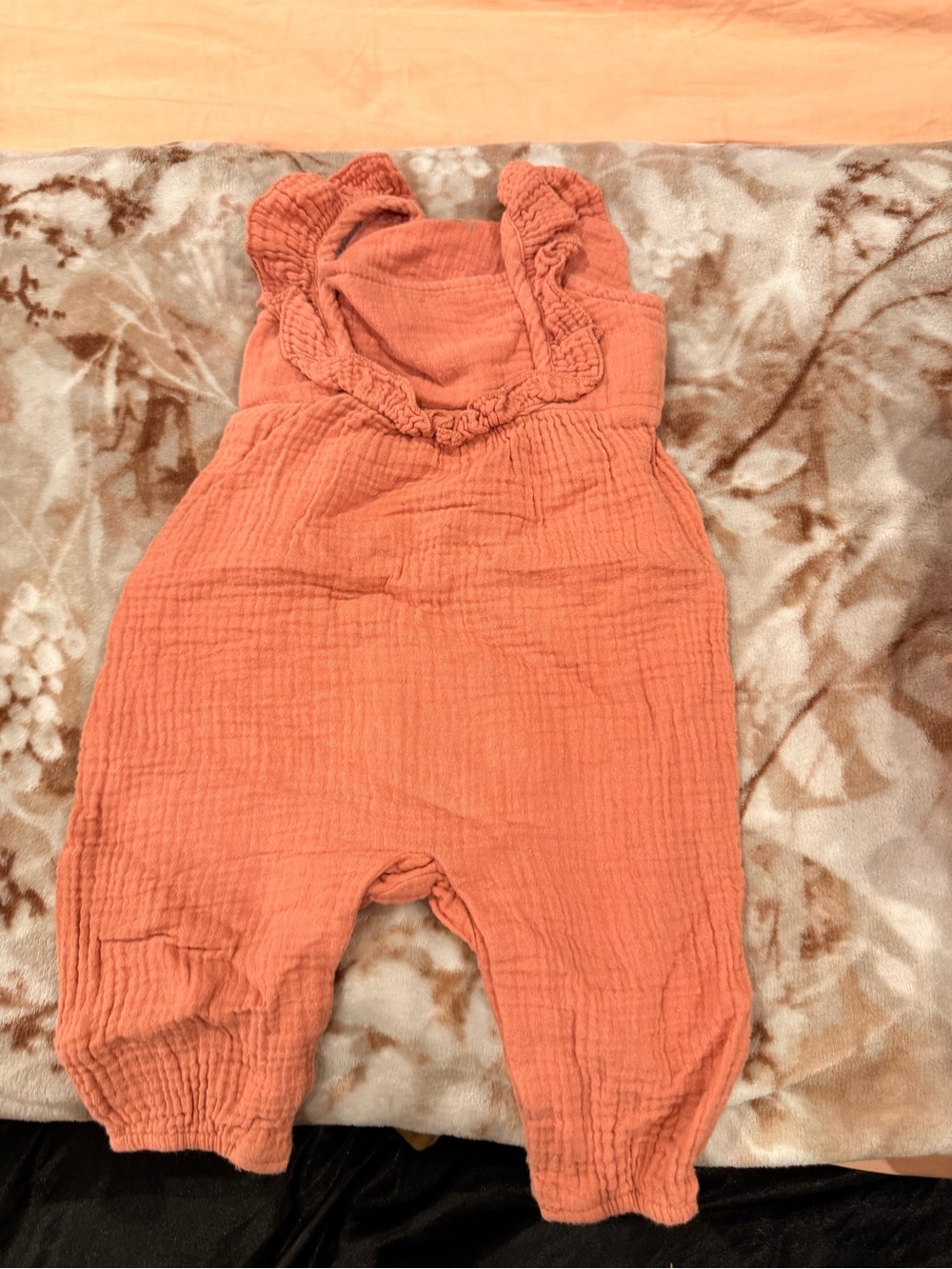 Baby Ruffle-Trim Muslin Romper in Rust